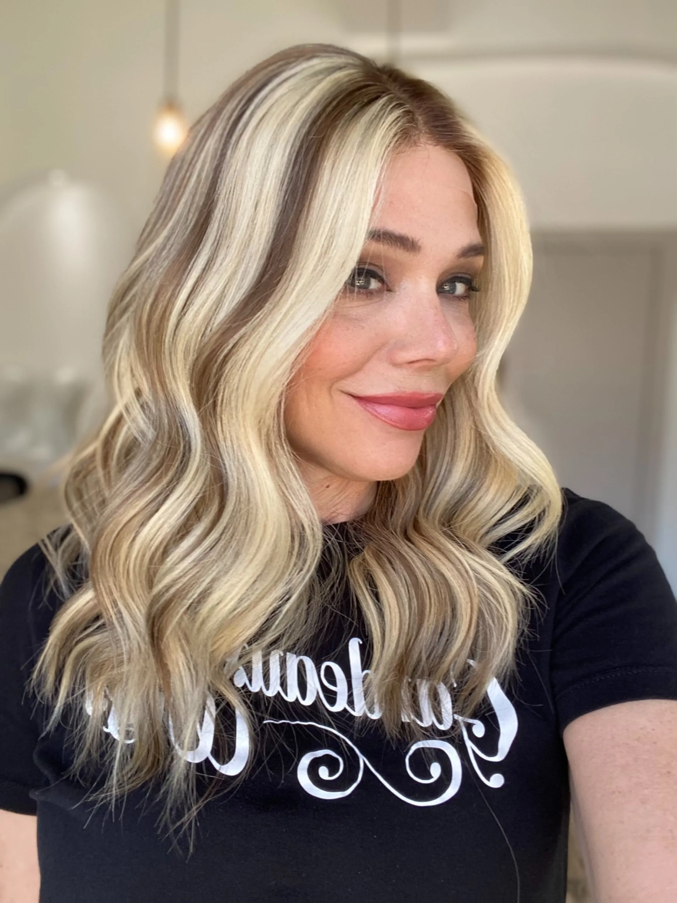 # 8231 GARDEAUX DELUXE LACE TOP WIG (MEDIUM CAP)
