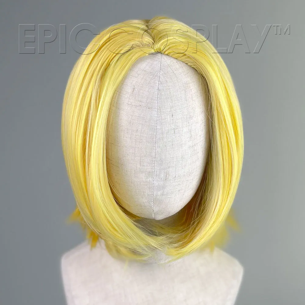 Helen - Rich Butterscotch Blonde Wig