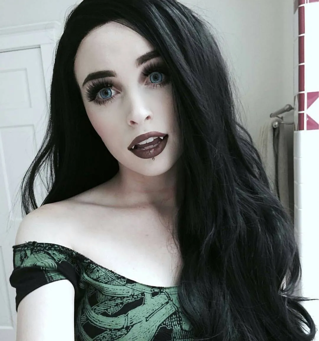 Jane - Black Long Wavy Synthetic Lace Front Wig For Cosplay